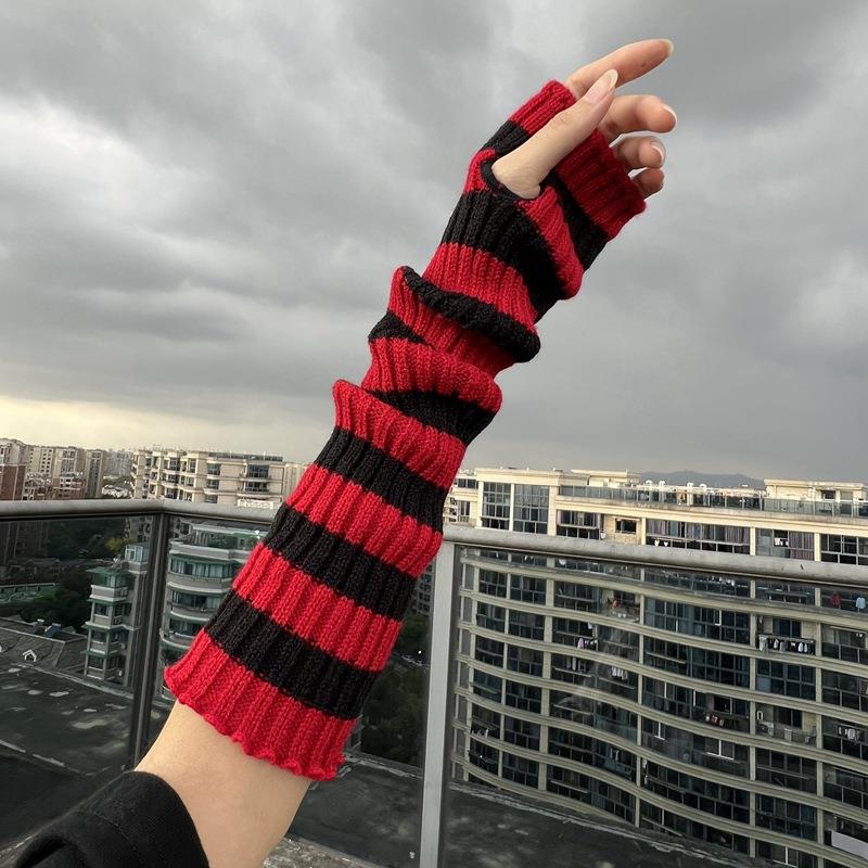 Fingerless Glove Knit - Sarung Tangan Rajut Wol Bergaris Gothic